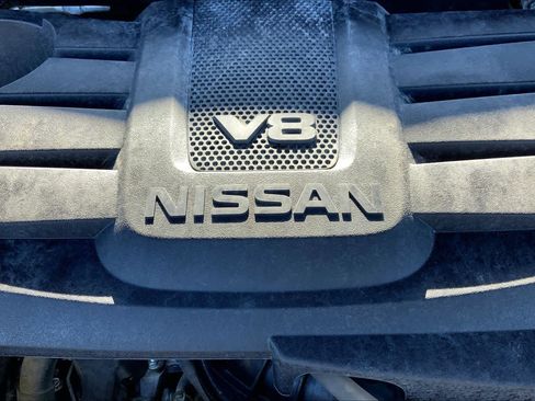 Used 2021 Nissan Titan PRO-4X w/ Pro-4x Convenience Package AWD/4WD image 33