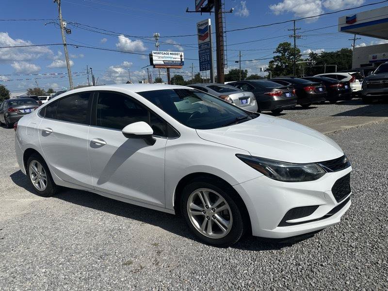 Used 2018 Chevrolet Cruze LT w/ LT Fleet Convenience Package FWD image 5