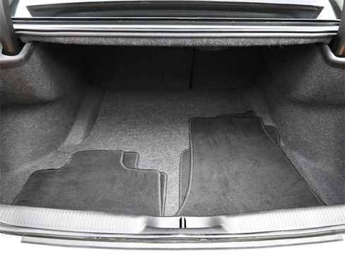 Used 2022 Dodge Charger SXT w/ Driver Convenience Group image 19