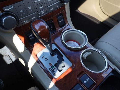 Used 2013 Toyota Highlander Limited image 55