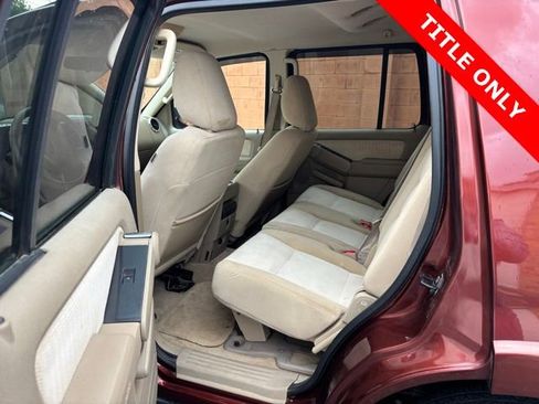 Used 2009 Ford Explorer XLT image 8