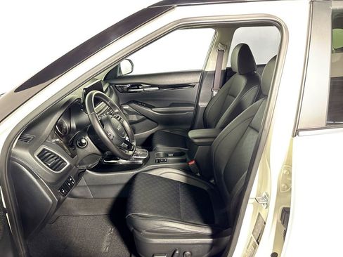 Used 2023 Kia Seltos SX image 11