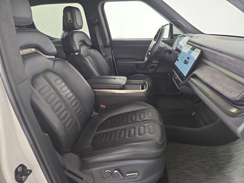 Used 2022 Rivian R1T Launch Edition image 23