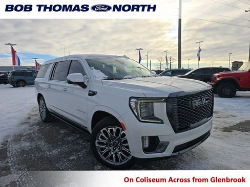 Used 2023 GMC Yukon XL Denali Ultimate image 1