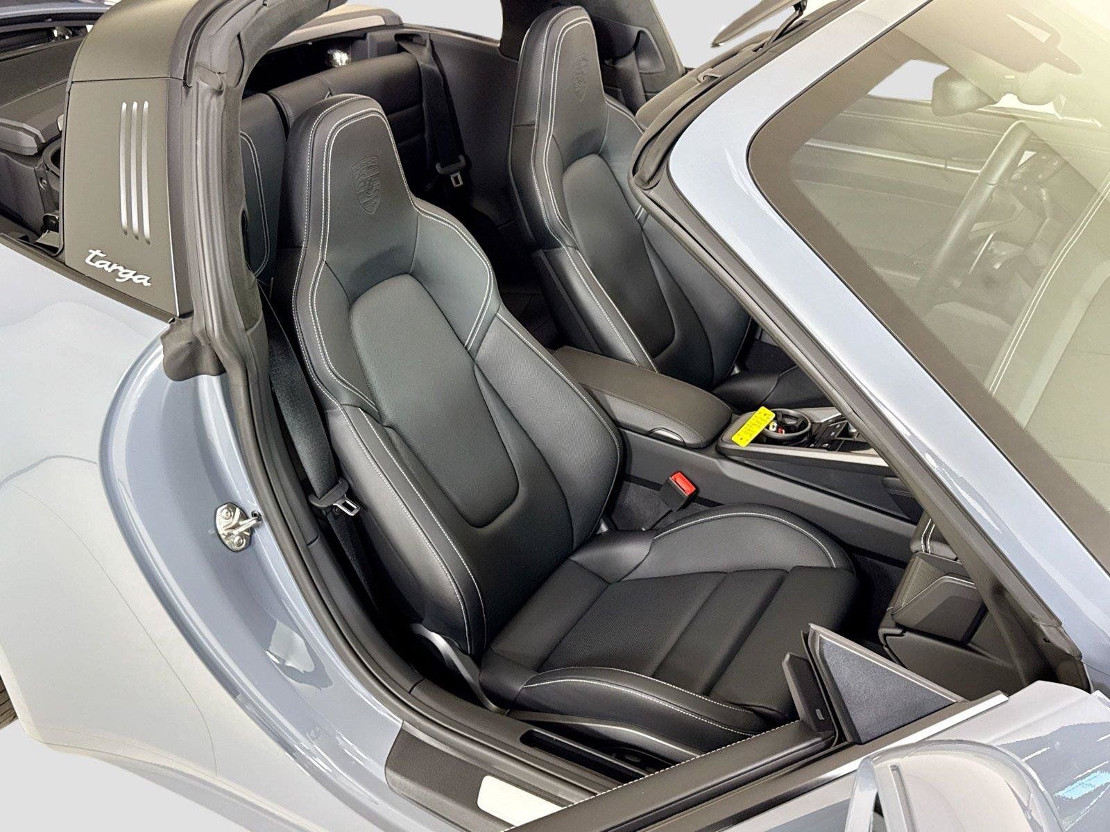 Used 2024 Porsche 911 AWD/4WD image 27
