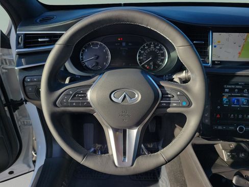 Certified 2025 INFINITI QX50 Sport image 9