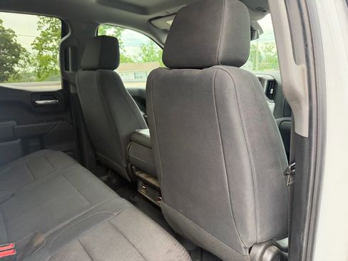 Used 2019 Chevrolet Silverado 1500 Custom Trail Boss w/ Custom Convenience Package AWD/4WD image 40
