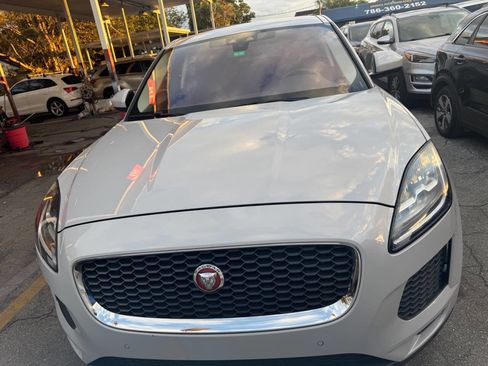 Used 2019 Jaguar E-PACE P250 AWD 4dr SUV image 7