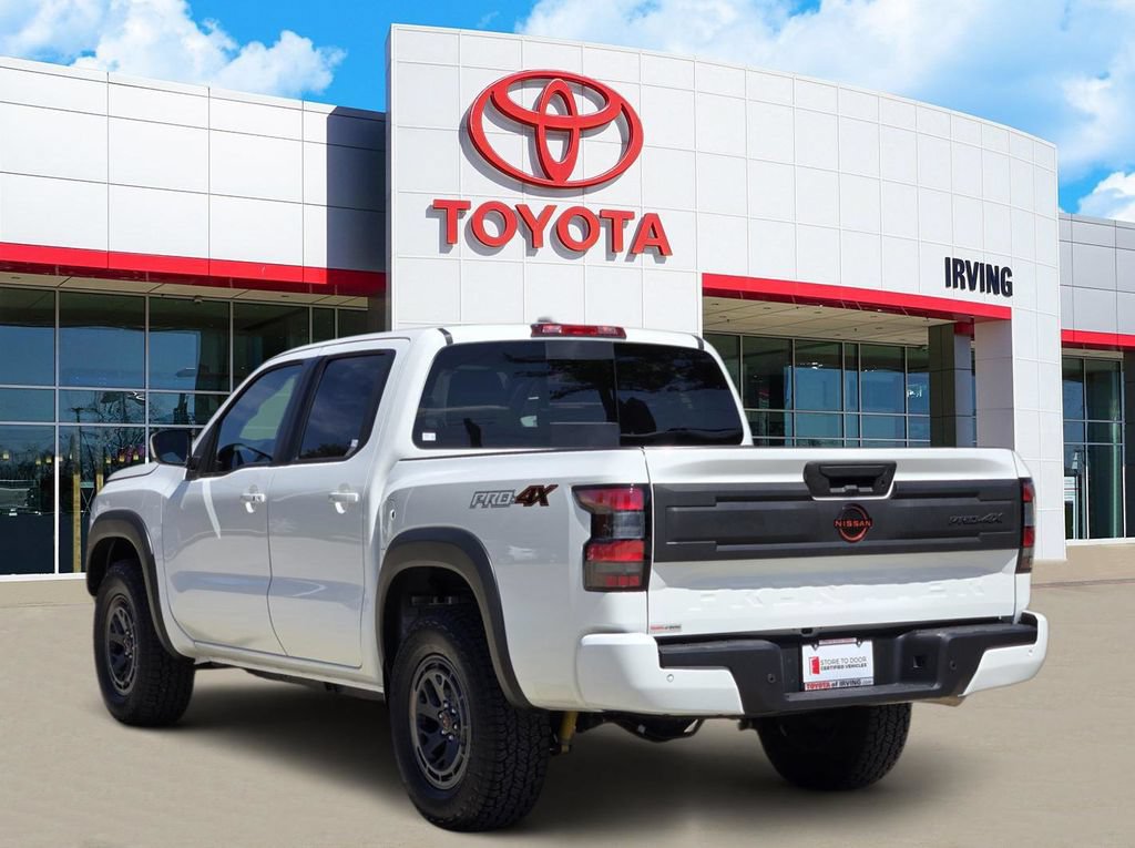Used 2026 Nissan Frontier PRO-4X AWD/4WD image 3