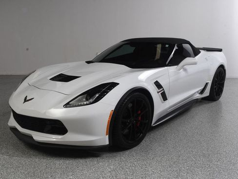 Used 2017 Chevrolet Corvette Grand Sport RWD image 3