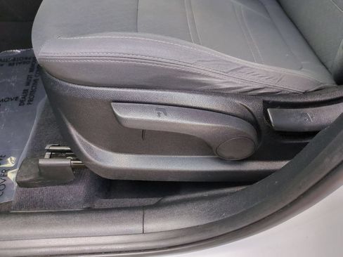 Used 2019 Kia Sorento L FWD image 13