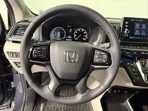 New 2026 Honda Odyssey Elite image 17