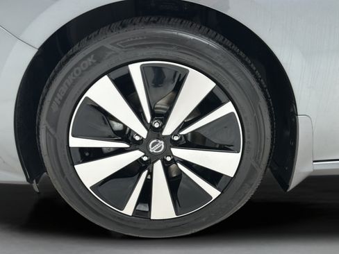 Used 2021 Nissan Altima 2.5 SV w/ SV Premium Package FWD image 9