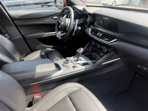 Used 2023 Alfa Romeo Stelvio Sprint AWD/4WD image 14