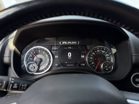 Used 2021 RAM 1500 Laramie AWD/4WD image 11