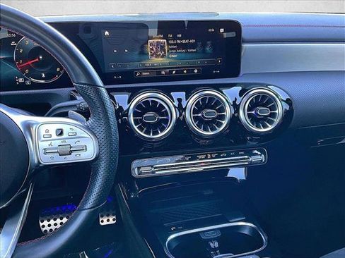 Used 2023 Mercedes-Benz CLA 250 image 8