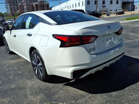 Used 2021 Nissan Altima 2.5 SV AWD/4WD image 7