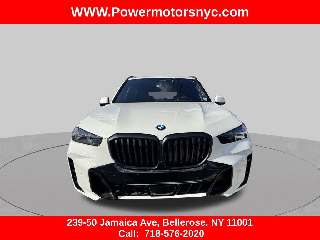 Used 2024 BMW X5 xDrive40i w/ M Sport Package AWD/4WD image 9