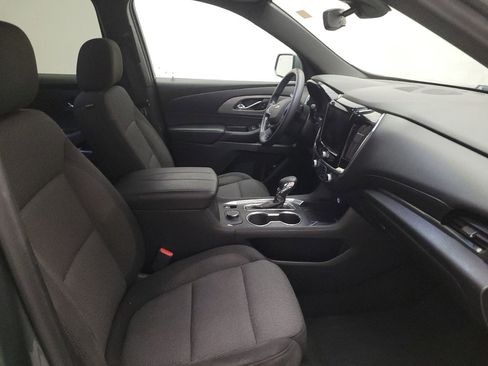 Used 2022 Chevrolet Traverse LT FWD image 21