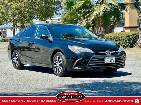 Used 2016 Toyota Camry LE FWD image 21
