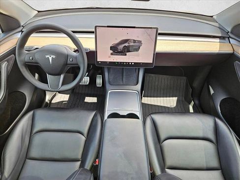 Used 2023 Tesla Model Y Performance AWD/4WD image 17