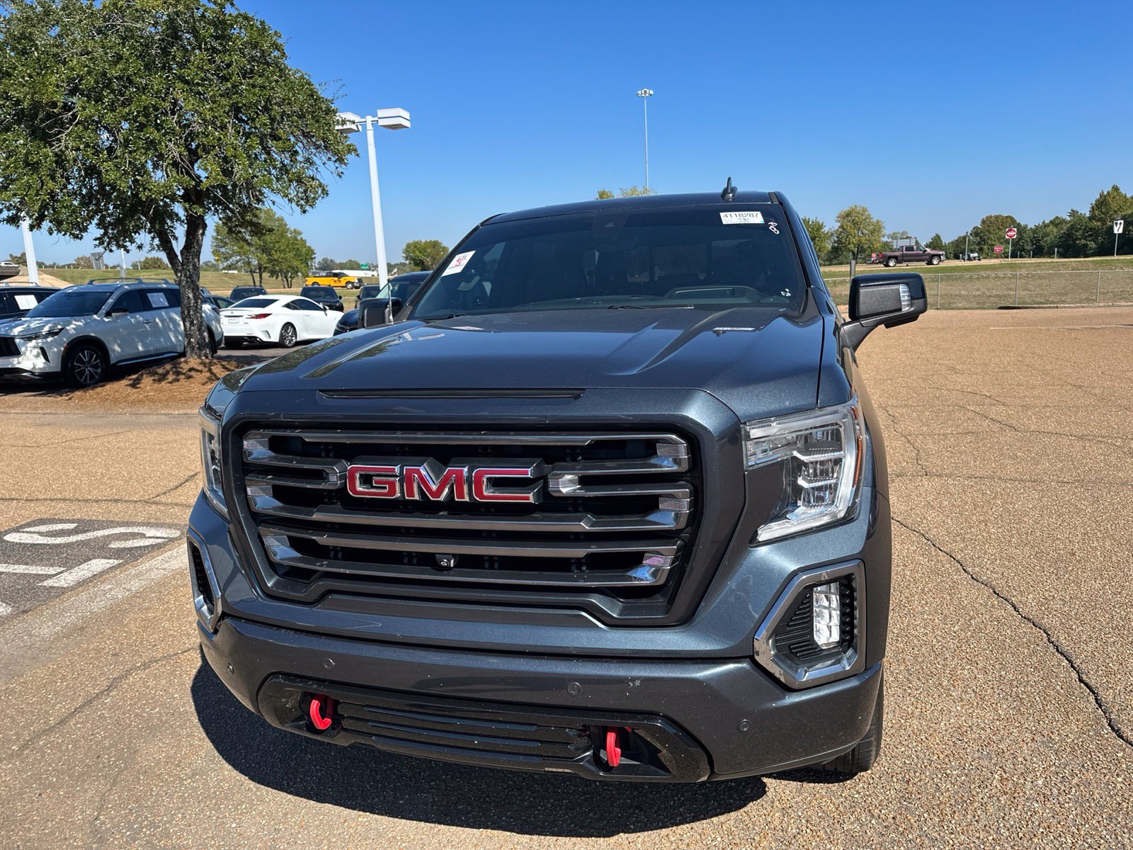 Used 2019 GMC Sierra 1500 AT4 w/ AT4 Premium Package AWD/4WD image 3