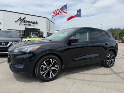 Used 2021 Ford Escape SE w/ SE Sport Appearance Package
