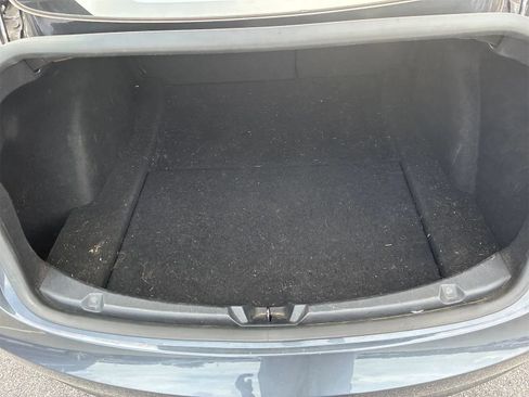 Used 2018 Tesla Model 3 Long Range RWD image 10