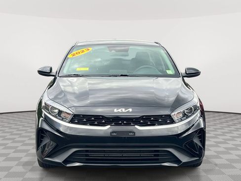 Certified 2023 Kia Forte LXS FWD image 2