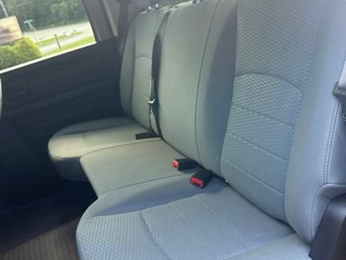 Used 2018 RAM 3500 Tradesman w/ Chrome Appearance Group AWD/4WD image 30