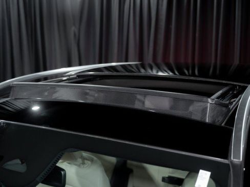 New 2026 Mercedes-Benz GLB 250 image 9