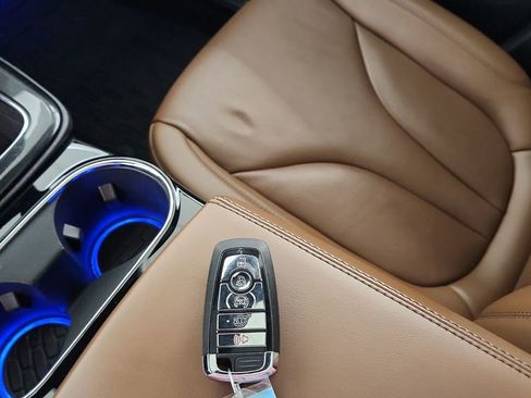 Used 2023 Lincoln Nautilus Reserve image 25