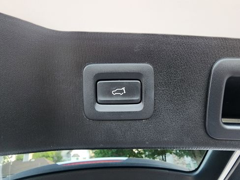 Used 2018 MAZDA CX-5 Touring w/ Preferred Equipment Package FWD image 13
