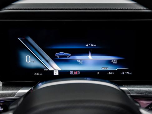 Used 2025 BMW i7 xDrive60 w/ Executive Package AWD/4WD image 81