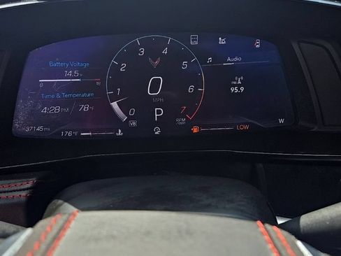 Used 2021 Chevrolet Corvette Stingray Premium Conv w/ Z51 Performance Package RWD image 18