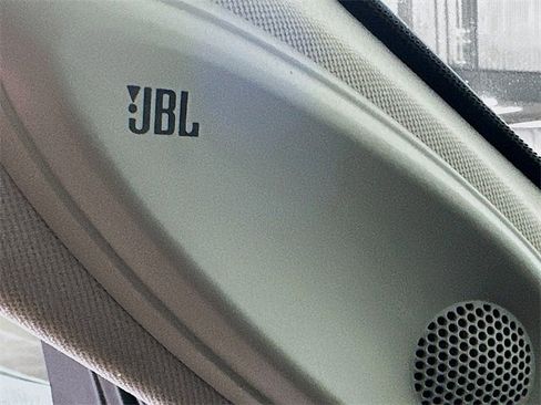 Used 2022 Toyota Highlander Platinum image 21