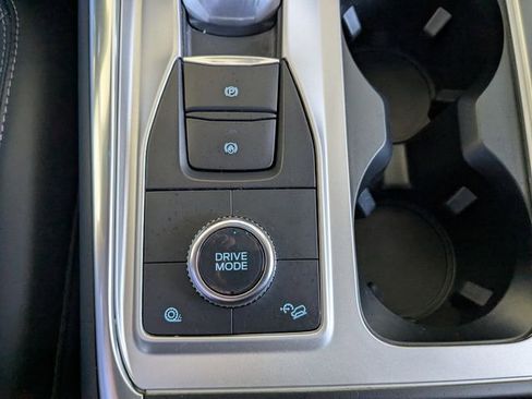 Used 2023 Ford Explorer XLT w/ Equipment Group 202A image 18