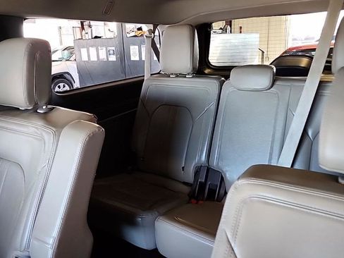 Used 2021 Ford Expedition Max Limited image 6