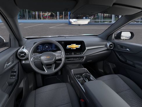 New 2026 Chevrolet Equinox LT w/ Safety and Technology Package AWD/4WD image 15