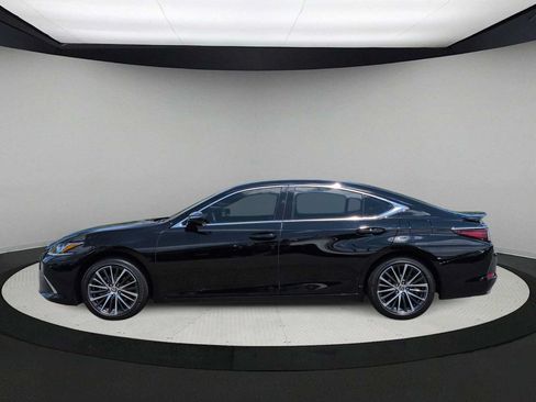 Used 2024 Lexus ES 350 w/ Premium Package FWD image 5