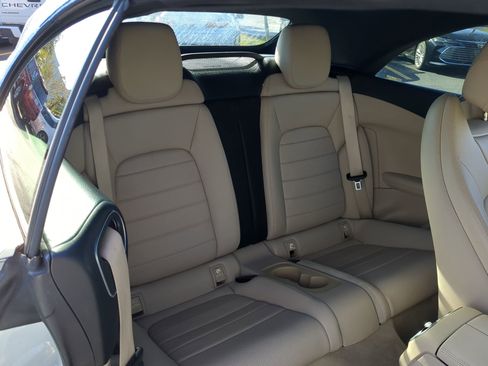 Used 2018 Mercedes-Benz C 300 C 300 image 18