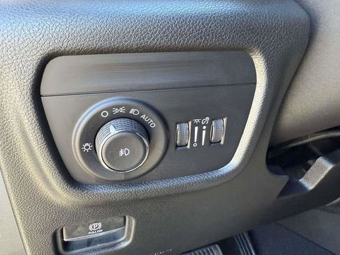 New 2025 Jeep Grand Cherokee Limited image 30