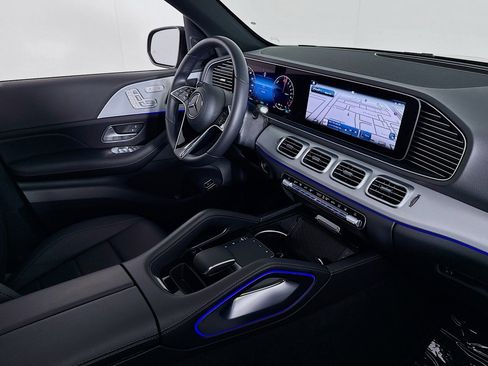Certified 2025 Mercedes-Benz GLE 450e 4MATIC image 17