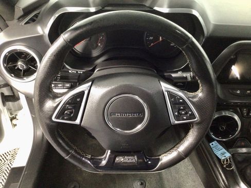 Used 2017 Chevrolet Camaro LT image 17