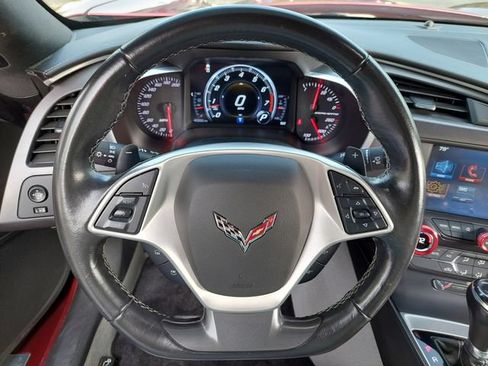 Used 2019 Chevrolet Corvette Stingray Coupe w/ 1LT RWD image 18
