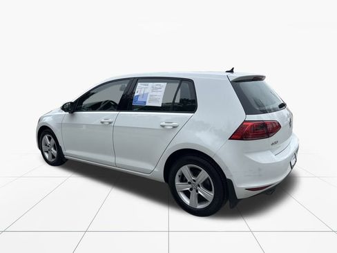 Used 2017 Volkswagen Golf Wolfsburg Edition image 6