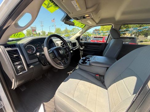 Used 2017 RAM 2500 Tradesman w/ Chrome Appearance Group AWD/4WD image 10