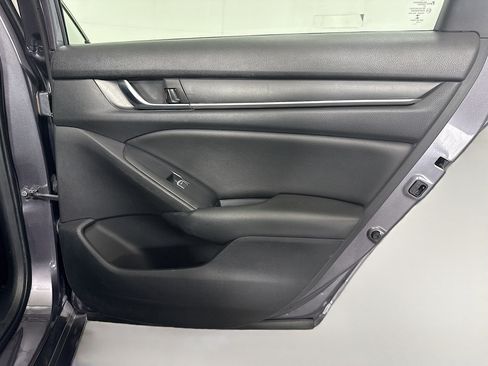 Used 2019 Honda Accord Sport image 28