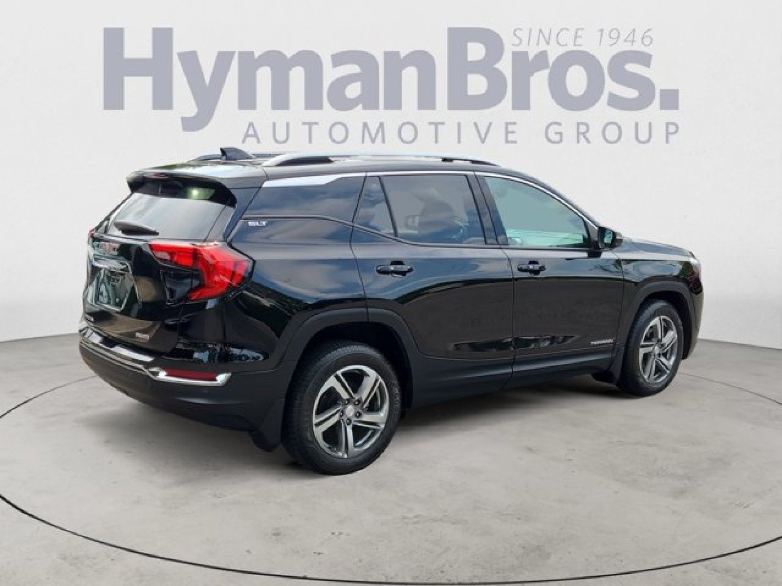 Used 2021 GMC Terrain SLT w/ Infotainment Package II AWD/4WD image 3