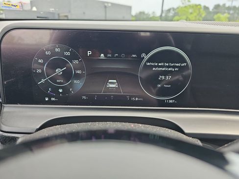 Used 2024 Kia Seltos S FWD image 23